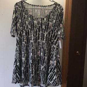 LulaRoe Perfect T